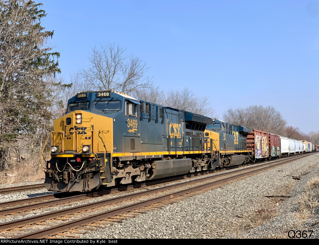 CSX 3469 on Q367